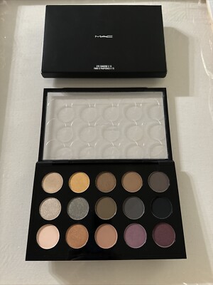 MAC Palette Eye Shadow x 15 - NEW Limited Edition NORDSTROM - BRAND NEW IN BOX!