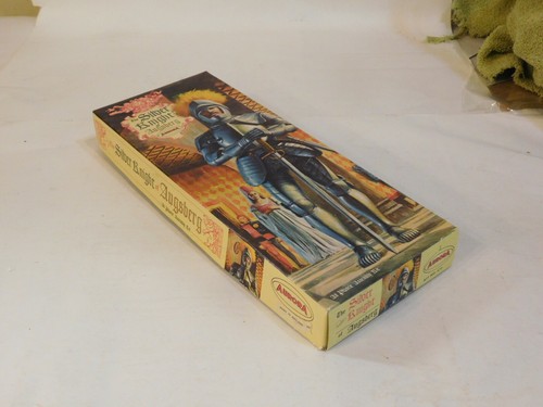 Vintage Aurora The Silver Knight of Augsberg 1963 Model Kit - Picture 4 of 5