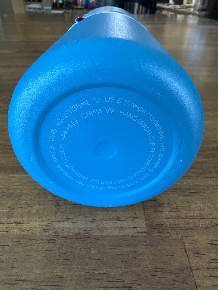 Owala FreeSip Insulated Stainless Steel Water Bottle with Straw 40oz