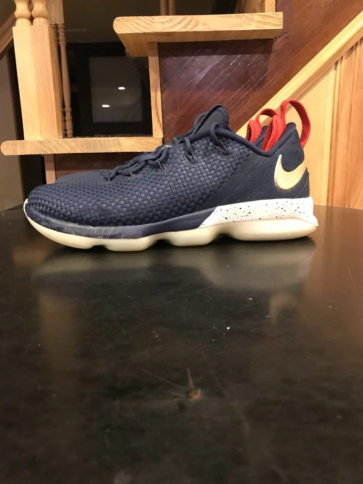 Lebron 14 Low Midnight Navy Talla 12 Foto 4 de 4