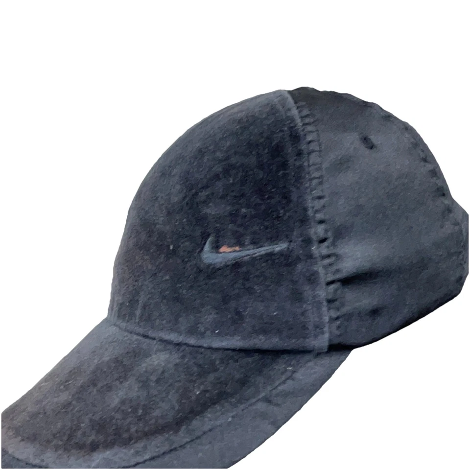 Gorra de colección Nike negra de terciopelo Valor correa trasera damas mujeres Y2K Cyber 00s* Foto 2 de 4