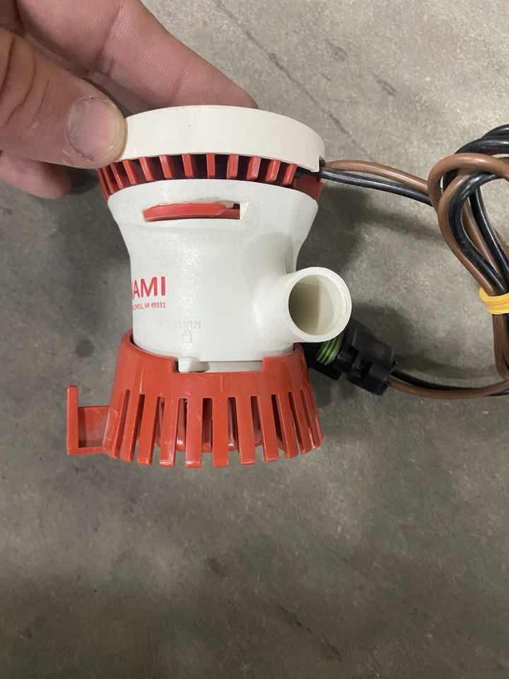 Attwood Tsunami MK2 Manual Bilge Pump - T500 - 500 GPH & 12V - Image 3 of 4