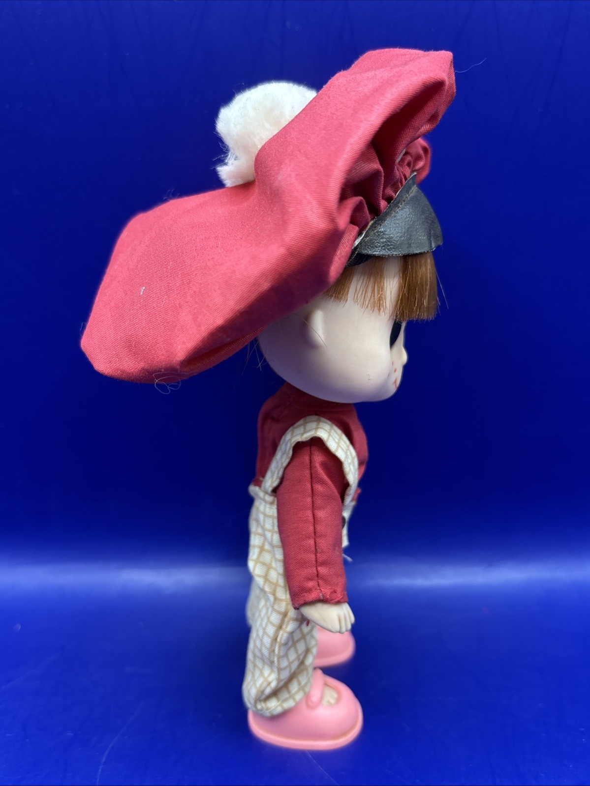 1982 Charlotte Russe Phoenix Toys 5" Tall Mello Roll Doll w/ Hat, Shoes, Outfit