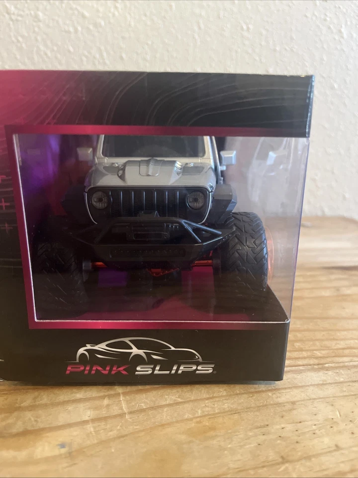 Jeep Wrangler Jada Pink Slips 2025 *Chase 2023 *Llanta rosa diecast escala 1:24 muy buena condición Foto 2 de 4