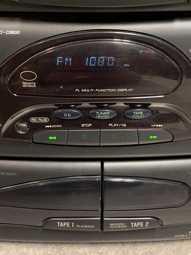 VINTAGE SHARP CD-C2600 3 DISC CD, DUAL CASSETTE, AM/FM SYSTEM WITH MANUAL - Picture 6 of 15