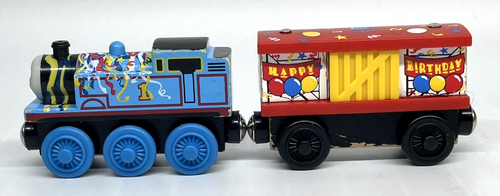 2003 Thomas & Friends Wooden HAPPY BIRTHDAY THOMAS Magnetic Train and Box Car - Picture 3 of 12