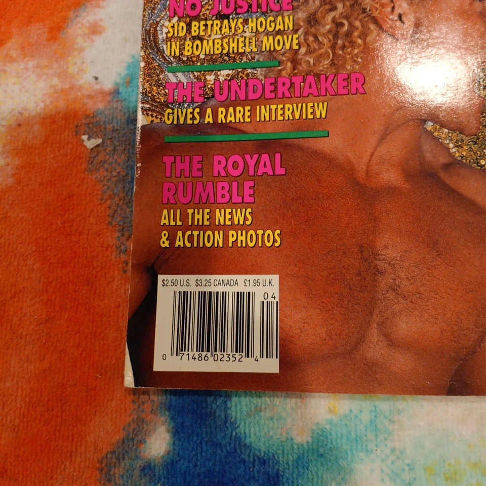 WWF Magazine April 1992 Hulk Hogan, Ric Flair, Macho Man Randy Savage Undertaker - Image 2 of 4