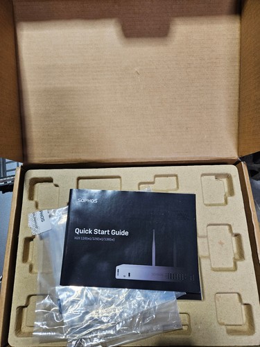 Sophos XG 135W REV 3 Firewall Desktop appliance w/adapter Open box