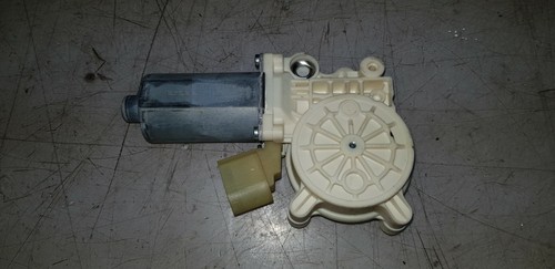 Fensterhebermotor hinten links 0130822505 Mercedes W212 NR132Z