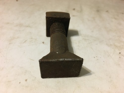 990048R91 - A New Original Bolt (1/2 X 2") For A McCormick-Deering Equipment - Picture 2 of 3