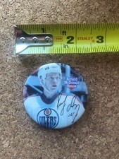 EDMONTON OILERS RANDY GREGG 1986-87 SIGNED PIN BACK BUTTON 