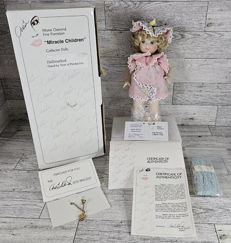 NUEVO 1998 Marie Osmond Miracle Children BESSIE'S BATH TIME 9" muñeca de porcelana A468 - Imagen 2 de 5