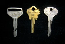 3 Vintage Keys Master Lock, Cole National, Ilco USA