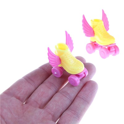 1 paar 3 cm Rollschuh Phantasie Puppe Schuhe Spielzeug für Mädchen Weihnaha FL2