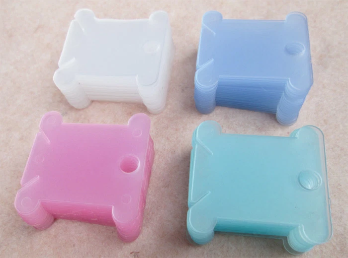25-100PCS Plastic Embroidery Floss&Craft Thread Bobbins fr Storage Holder - Image 4 of 4