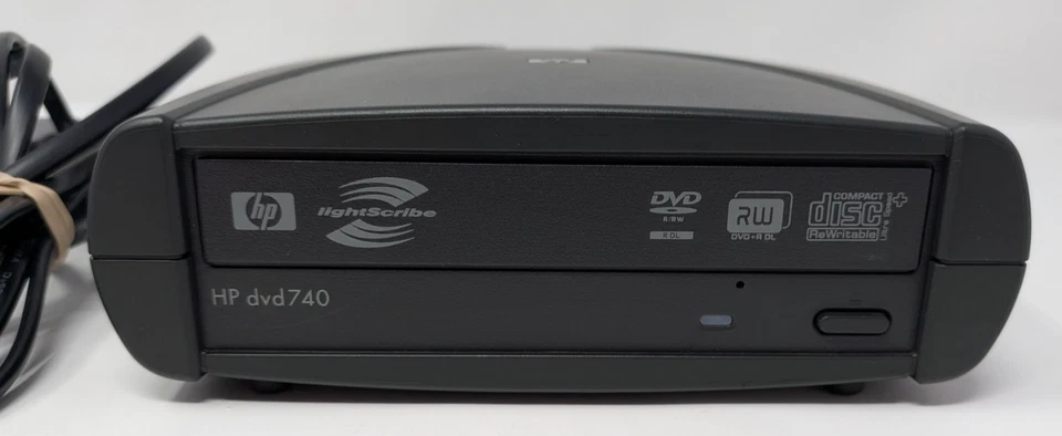 HP DVD-740, внешнее устройство записи DVD CD RW с LightScribe, ПРОТЕСТИРОВАНО, РАБОТАЕТ С кабелями - Изображение 2 из 4