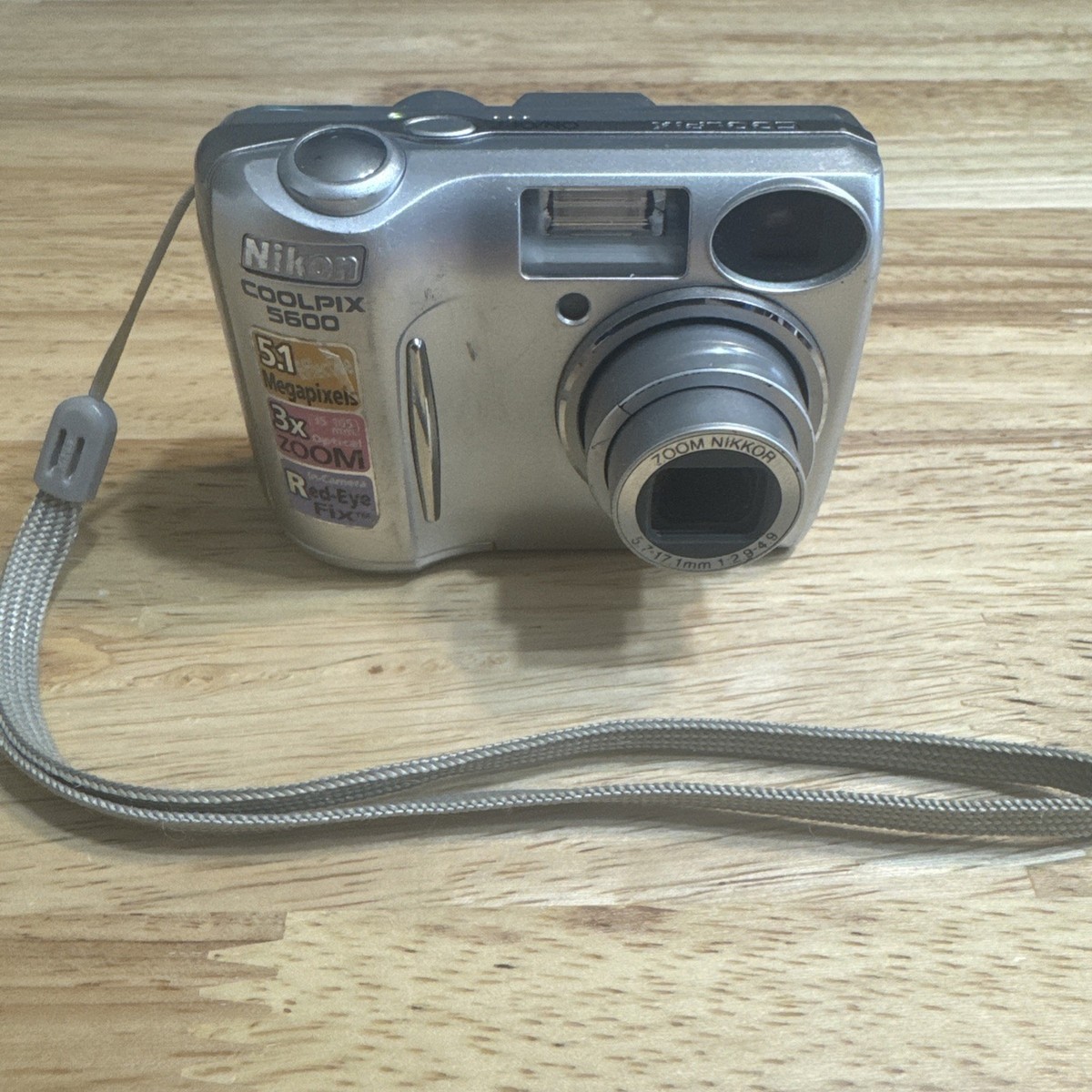 NIKON ニコン COOLPIX E5600 Amazon.com : Nikon Coolpix 5600 5MP Digital Camera with 3x