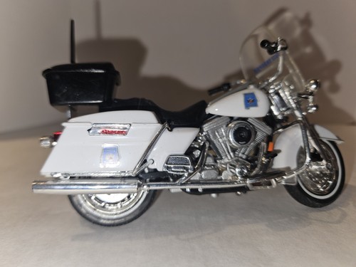 Set Of 3 PoliceMotorcycles Harley Davidson Of Us . Maisto 1:18 Scale Ex. cond. - Picture 8 of 18