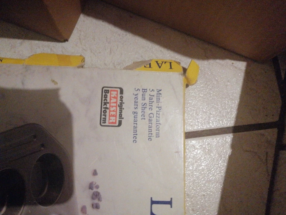 Kaiser La Forme Duo Backform Mini-Pizza Muffinblech Metall Silber 12 Mulden - Bild 2 von 3