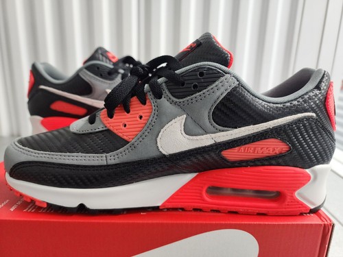 Nike Air Max 90 Carbon Fiber Infrared - Black/Cool Grey/Bright Crimson - Size 10 - Picture 9 of 17