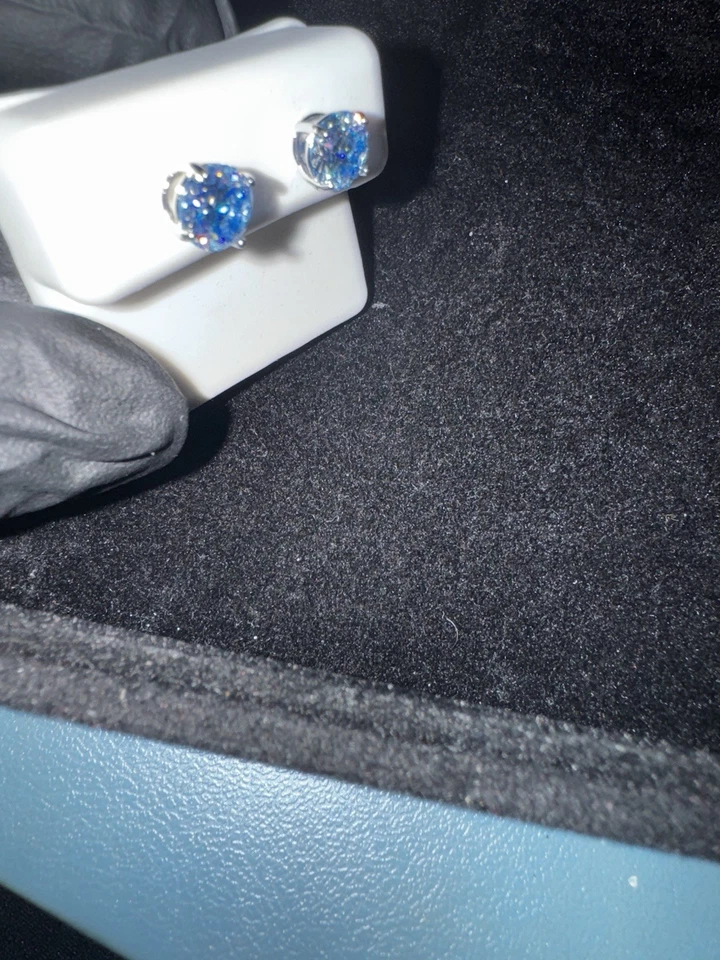 Pendientes de plata de ley 925 moissanita azul claro de 7 mm Foto 2 de 2