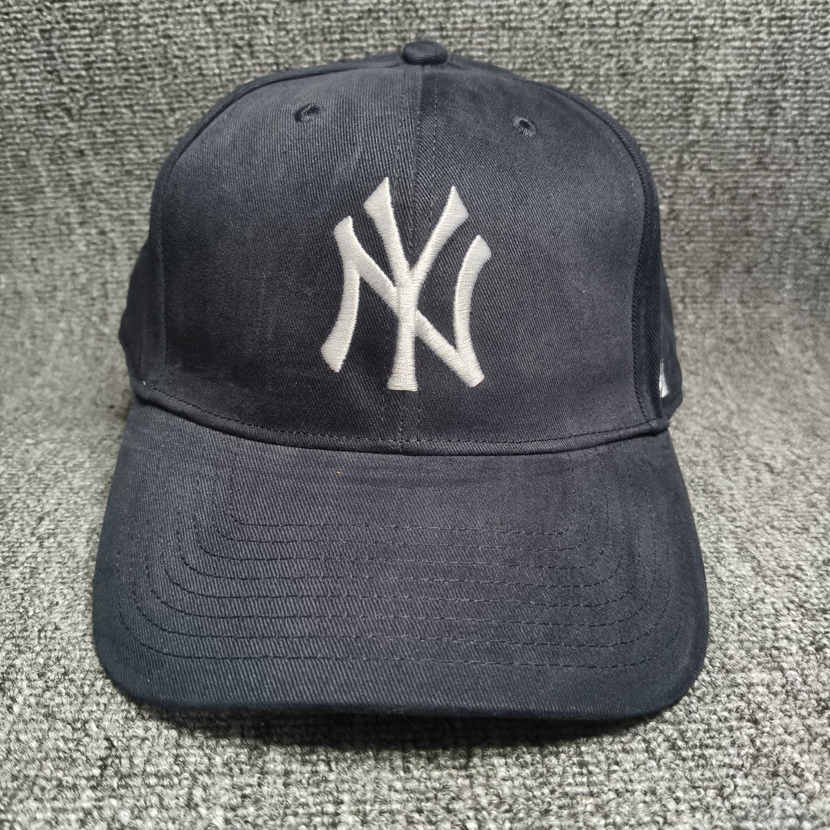'47 Brand New York Yankees MLB Navy Cap Hook and Loop Strapback