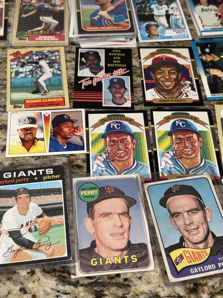 Огромный лот из 600+ карточек 1984 1986 1987 1975 Topps Donruss 1972 1965 1969 Mantle Auto - Изображение 4 из 4