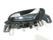 Porte arrière et accessoires Nissan Pulsar