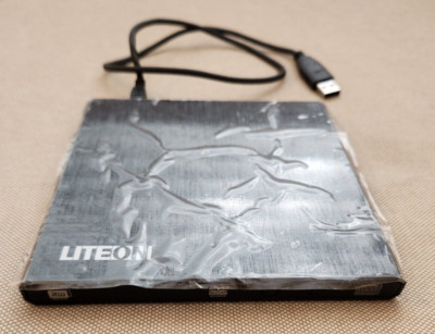 Liteon DVD CD Rewritable Drive eBAU108-11 USB with Cable