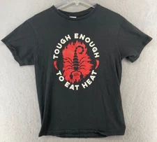 Quaker Steak And Lube Mens TShirt Medium Scorpion Tough Enough To Eat Heat