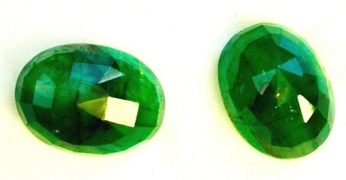 Beautiful Pair of 18.25 Carat Natural Oval Shape 16x11 mm Loose Emeralds - Picture 4 of 5