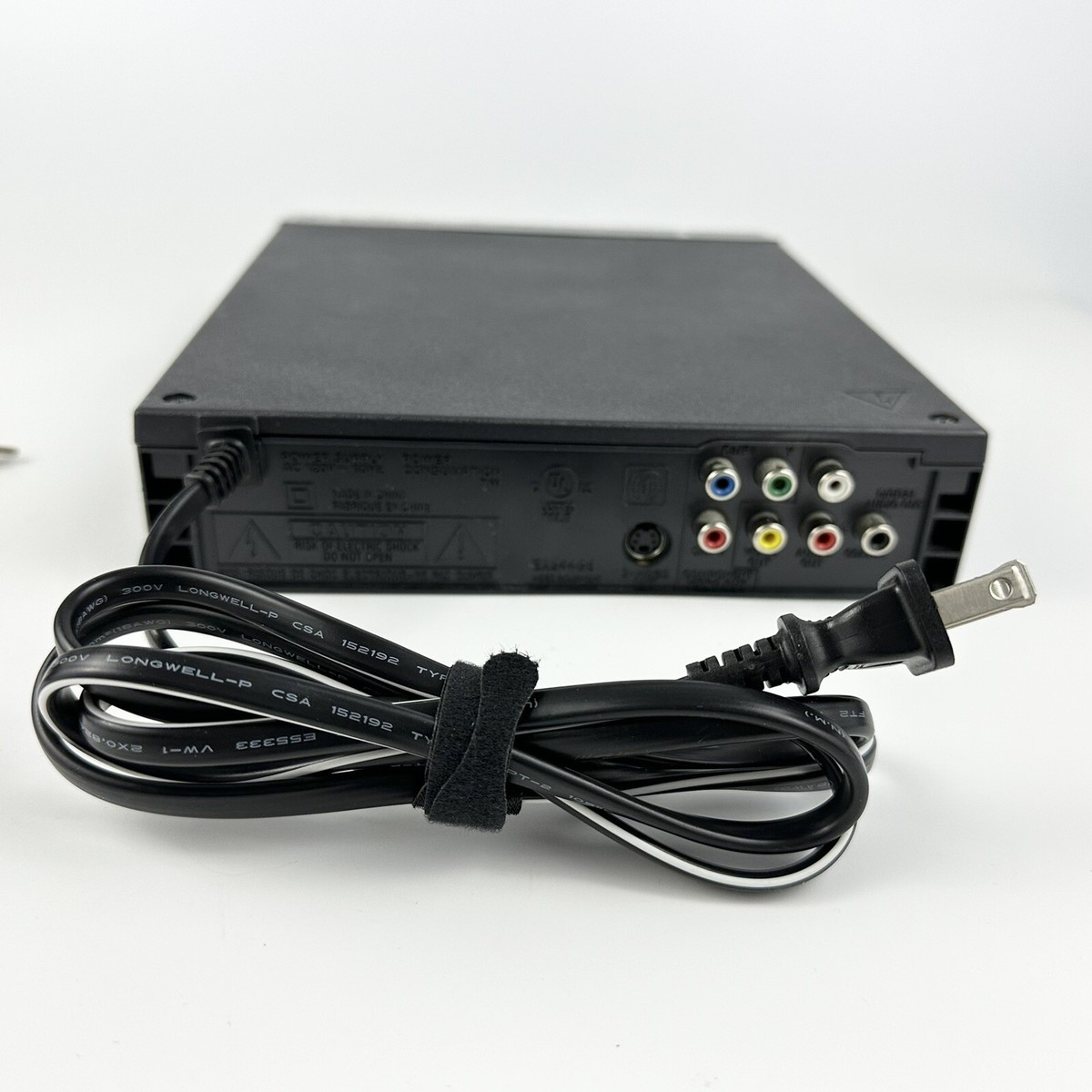 (未使用･未開封品)　Magnavox Mdv2100/f7 Dvd Player W/progessive Scan Zoom Slow Motion Search by Funai tu1jdyt Amazon.com: Magnavox Mdv2100/f7 Dvd Player W/progessive Scan Zoom