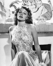 RITA HAYWORTH IN "YOU WERE NEVER LOVELIER" - 8X10 PUBLICITY PHOTO (NN-050) RITA HAYWORTH IN "YOU WERE NEVER LOVELIER" - 8X10 PUBLICITY PHOTO (NN-050)
