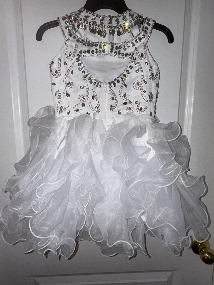 Girls Cupcake Style Pageant Dress Size 4/5 White - Image 3 of 4