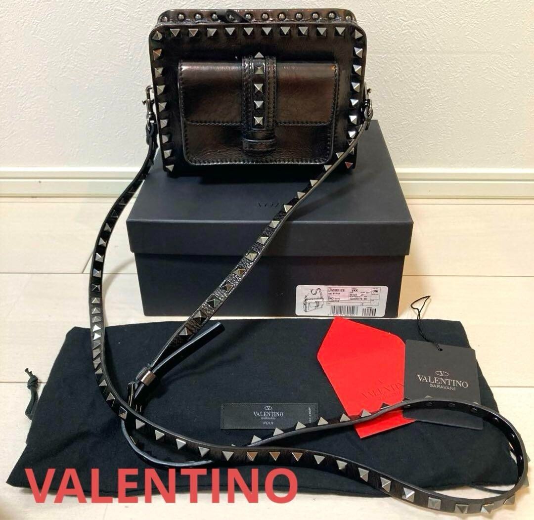 VALENTINO GARAVANI Shoulder Bag Black Rockstud Mini Leather VALENTINO GARAVANI Shoulder Bag Black Rockstud Mini Leather