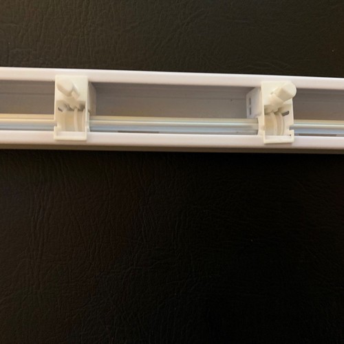 3.5" / 89mm LEFT OR RIGHT VERTICAL BLIND TRACK CARRIERS RUNNERS TRUCKS - Picture 4 of 4