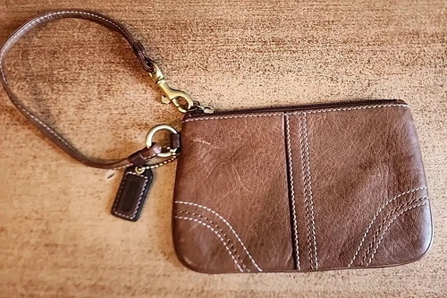 Polsino Coach vintage marrone rustico pelle robusto zip ottone