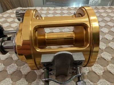 PENN INTERNATIONAL II 12T LEVER DRAG TROLLING REEL- Made In USA