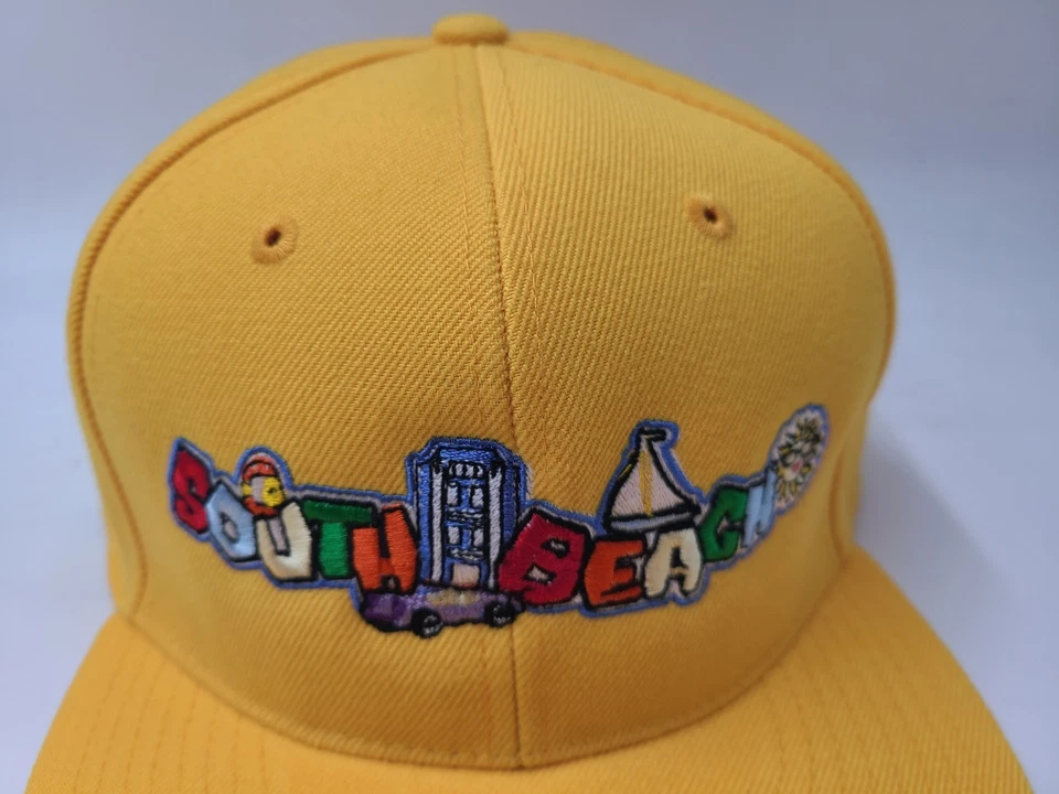 Gorra South Beach Decky ajustada 7 5/8 acrílica vacaciones de primavera papá hombres mujeres amarilla Foto 4 de 4