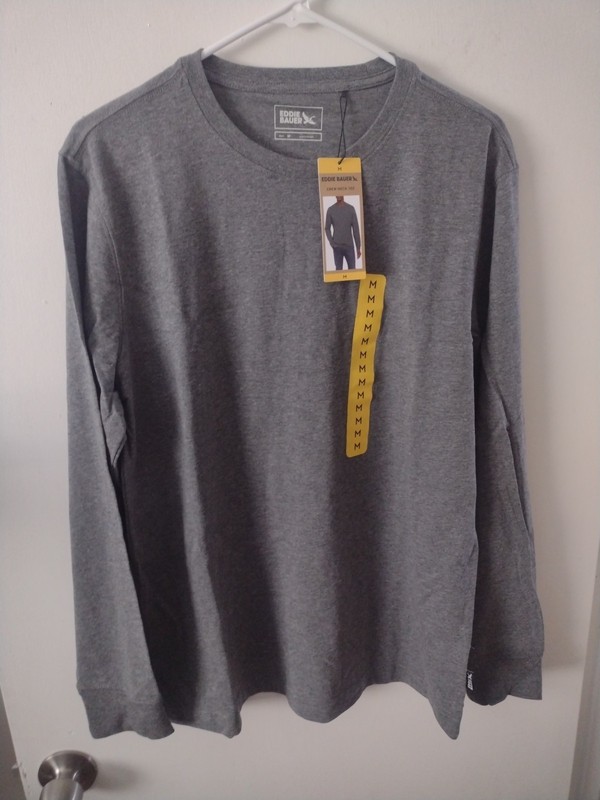 New Eddie Bauer Classic Fit Long Sleeve Shirt Size Medium, Grey