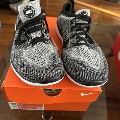 2018 Nike Free RN Flyknit Mens Size 9.5  Oreo White Black Running Shoes Sneaker