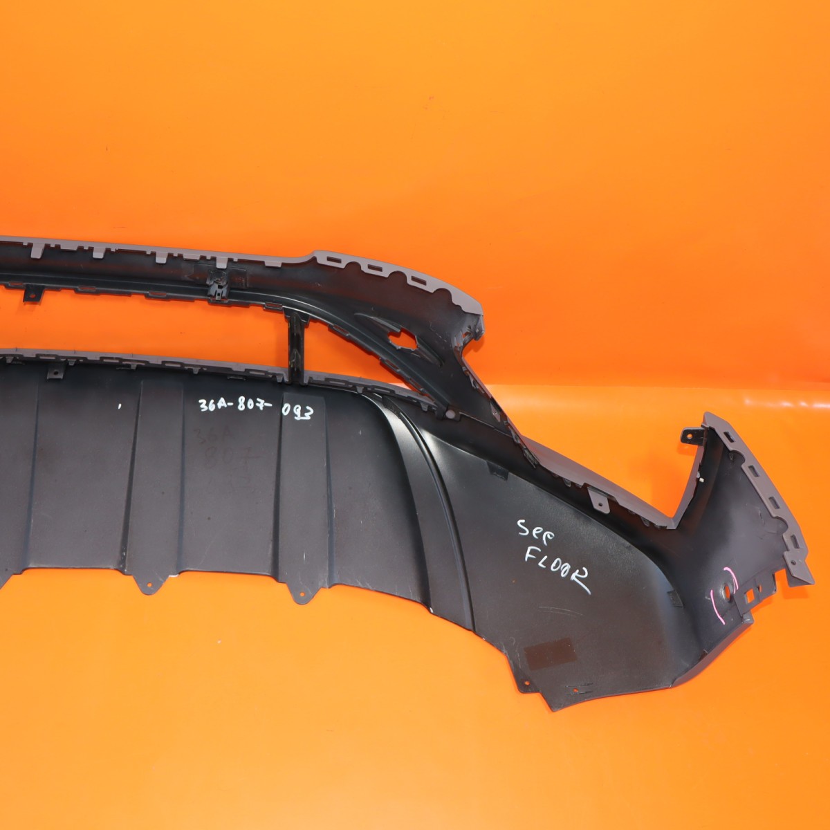 BENTLEY BENTAYGA FRONT BUMPER 2021 2022 2023 2024 36A807093Q RECONDITIONED OEM