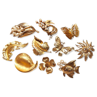 Designer Brooch Collection Textured Gold Pearls Richelieu Trifari SCov BSK Coro