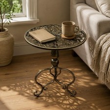 Carved Round Side Table Antique Finish Small Round Accent Table for Balcony