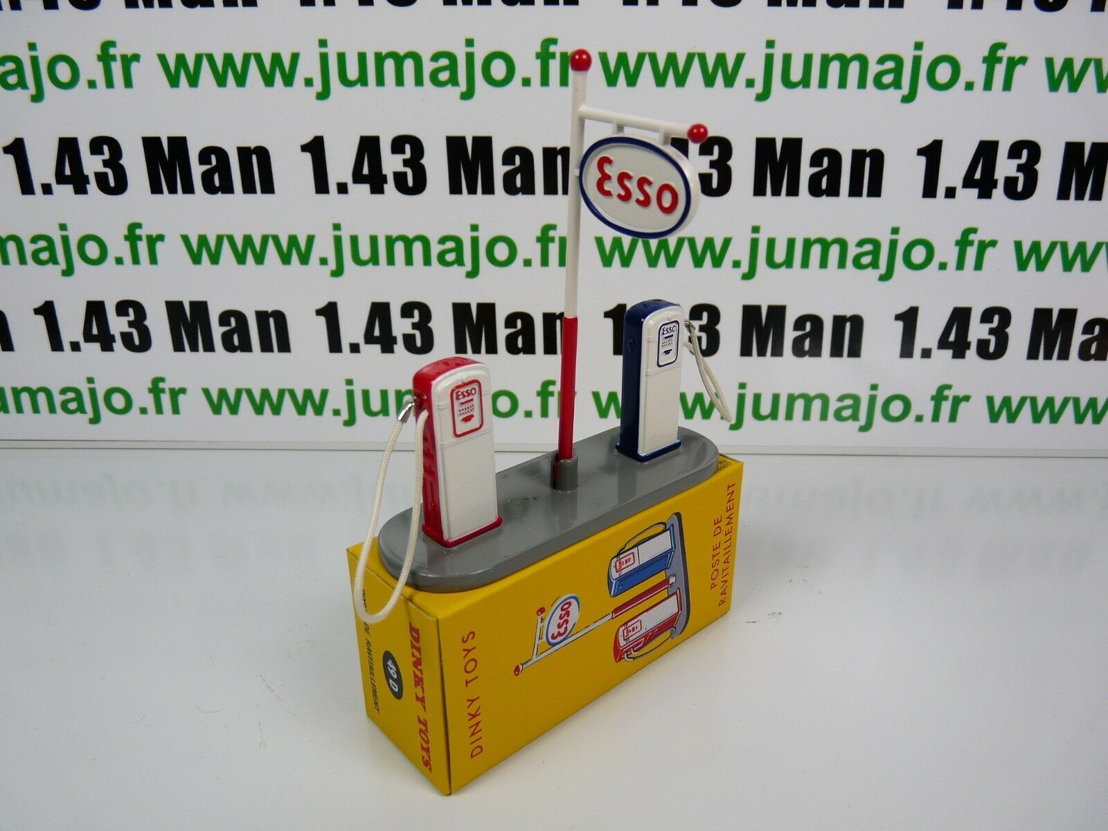 DeAgostini - Lot composé de 6 Panneaux + 2 Pompes à Essence Esso/Dinky