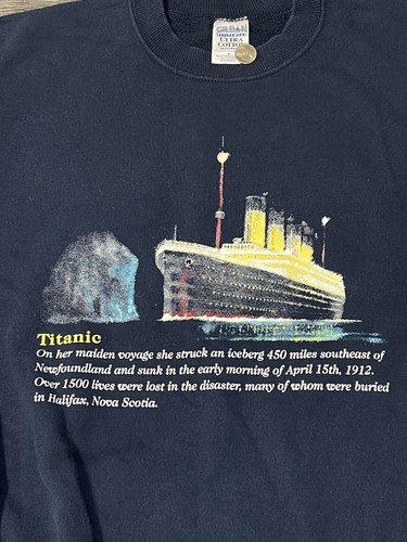 Vintage 90's Y2K The Titanic Navy Blue Crewneck Sweatshirt Gildan L - Picture 2 of 3
