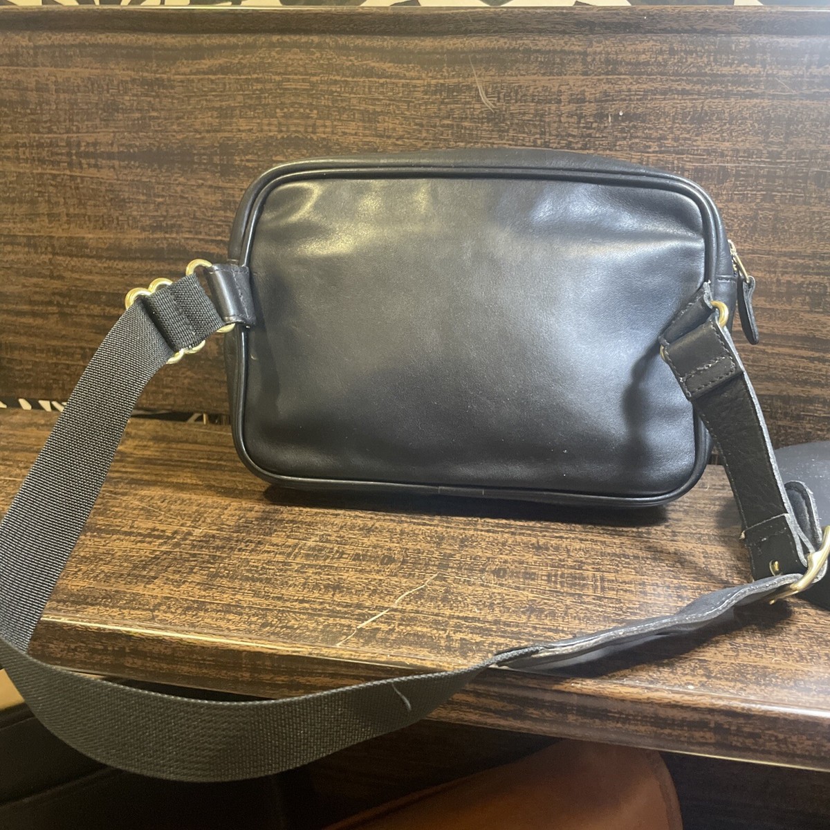 Rare Coach Vintage Black Pocket Waist Pouch. Belt Bag Size Rare Coach Vintage Black Pocket Waist Pouch. Belt Bag Size