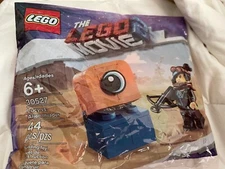 NEW LUCY vs. ALIEN INVADER POLYBAG SET 30527 Lego Movie