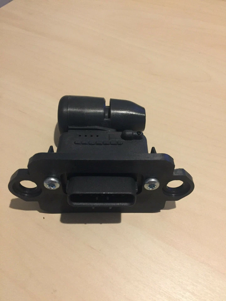 Novo Sensor de Fluxo de Ar de Massa MAF1052 Compatível com Camary, Sienna, ES300, GS300, GS400,SC400 - Imagem 3 de 3