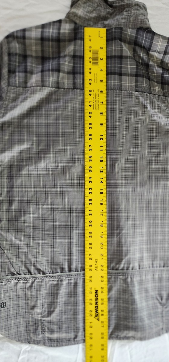 Lululemon Mens Large Nylon Reversible Plaid Jacket Lululemon Mens Large Nylon Reversible Plaid Jacket